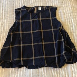 Women’s Old Navy sleeveless blouse